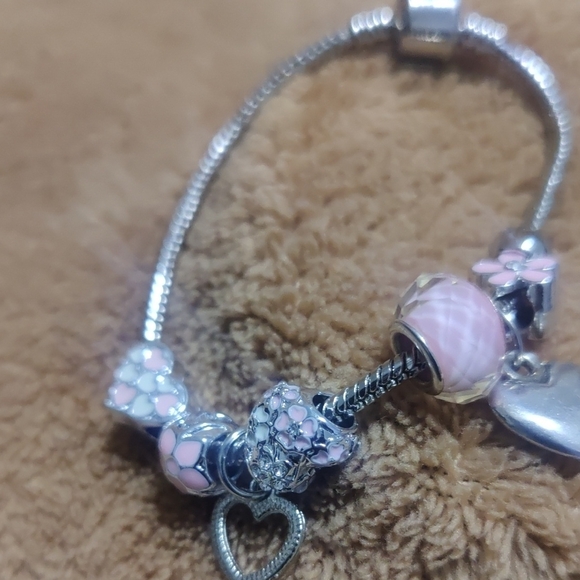 💙6 For $32💙Silver and Pink Charm Bracelet - Picture 4 of 4
